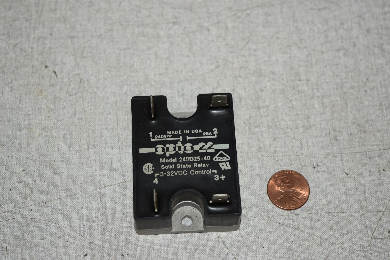 opto 22 Solid State Relay 240D25-40
