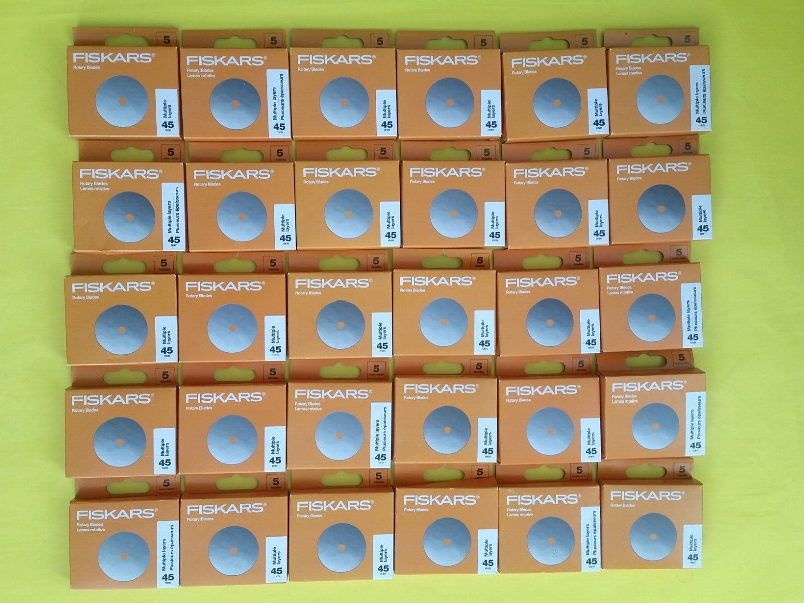 X30 (NIB) FRISKARS Rotary Blades 45mm (5-PACK) 150 blades total