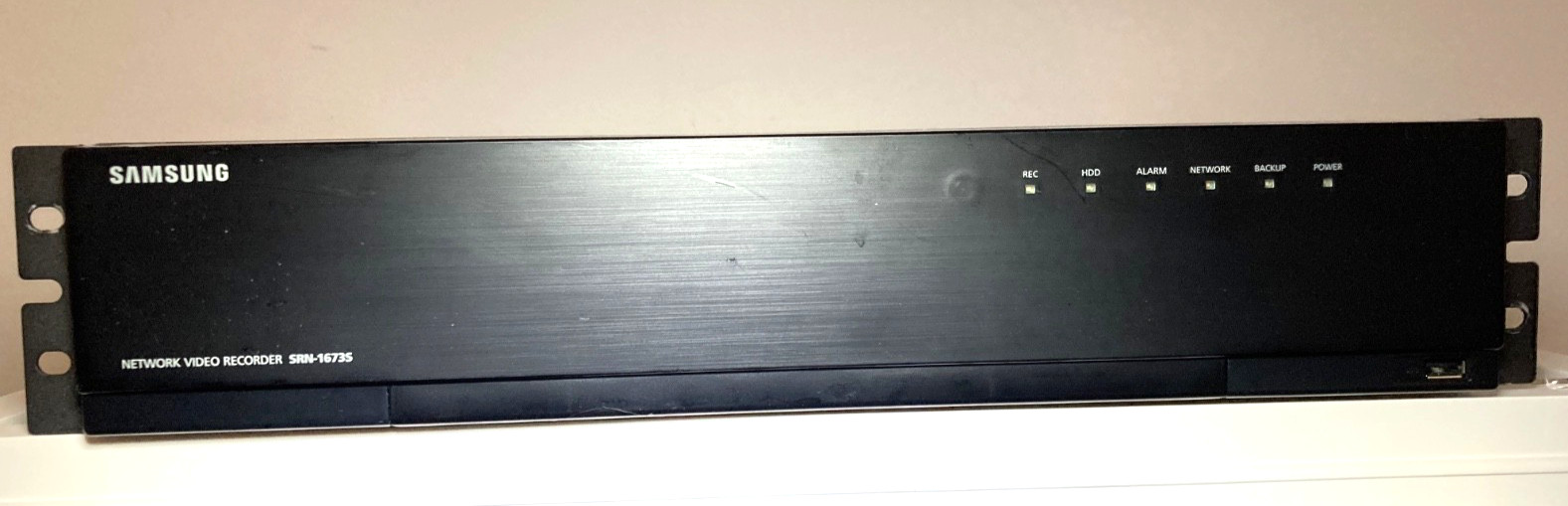 Samsung SRN-1673SN 16-Channel PoE NVR Network Video Recorder - No HDD/Cord