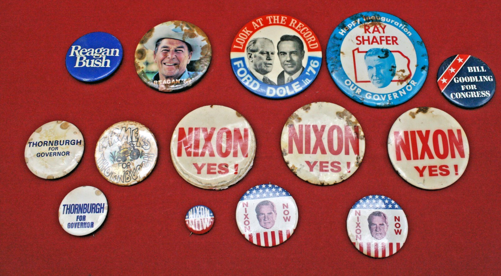 Vintage Lot of 14 Political Buttons Nixon Ford Dole Reagan Thornburgh Pinback