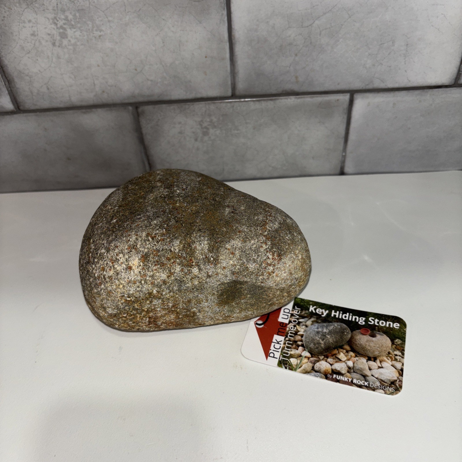 River Rock Hide A Key Stone for Outside        NEW