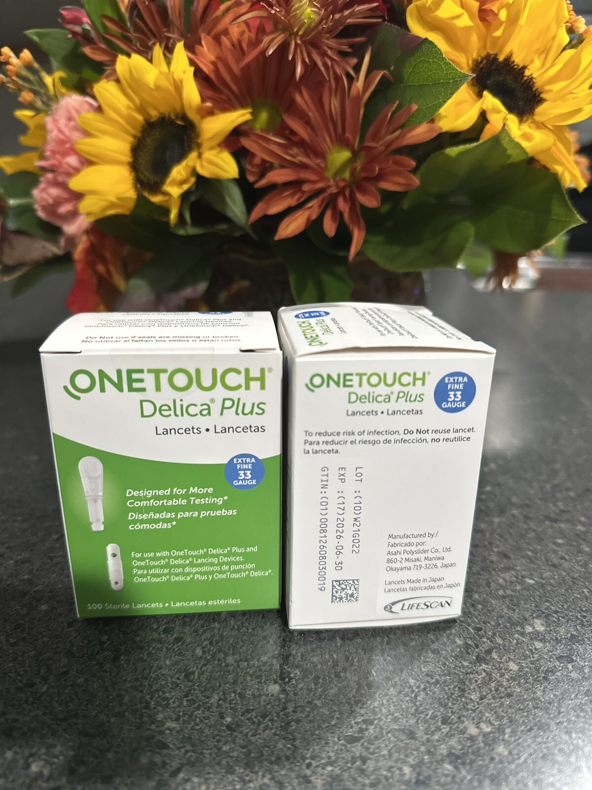 (2) OneTouch Delica Plus Extra Fine 33 Gauge Lancets 100 Count - EXP: 2026-06-30