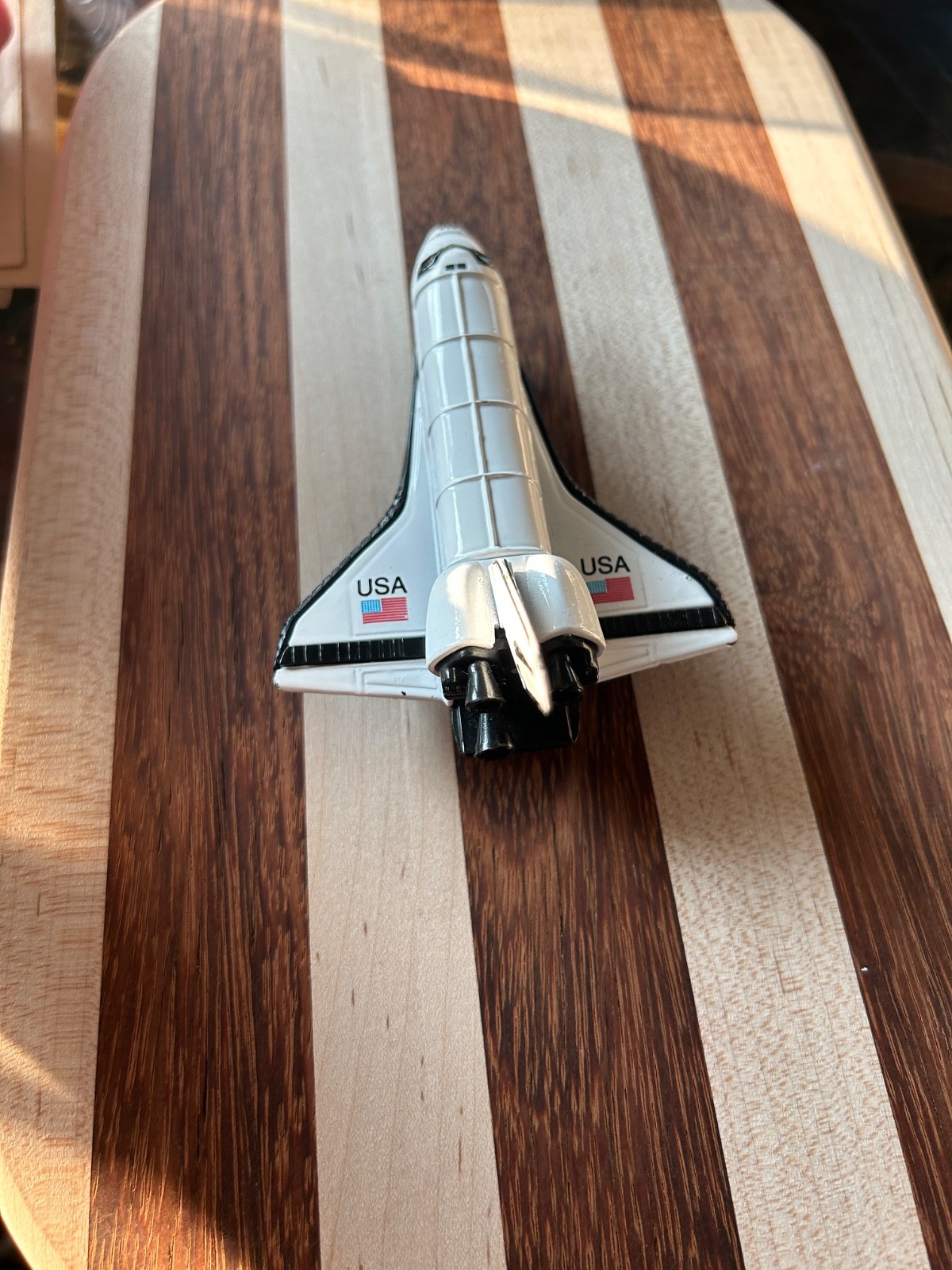 USA space shuttle die cast metal pull back for propulsion