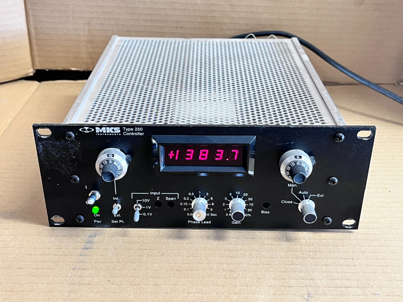 MKS Instruments 250E-1-D Controller Type 250 250E