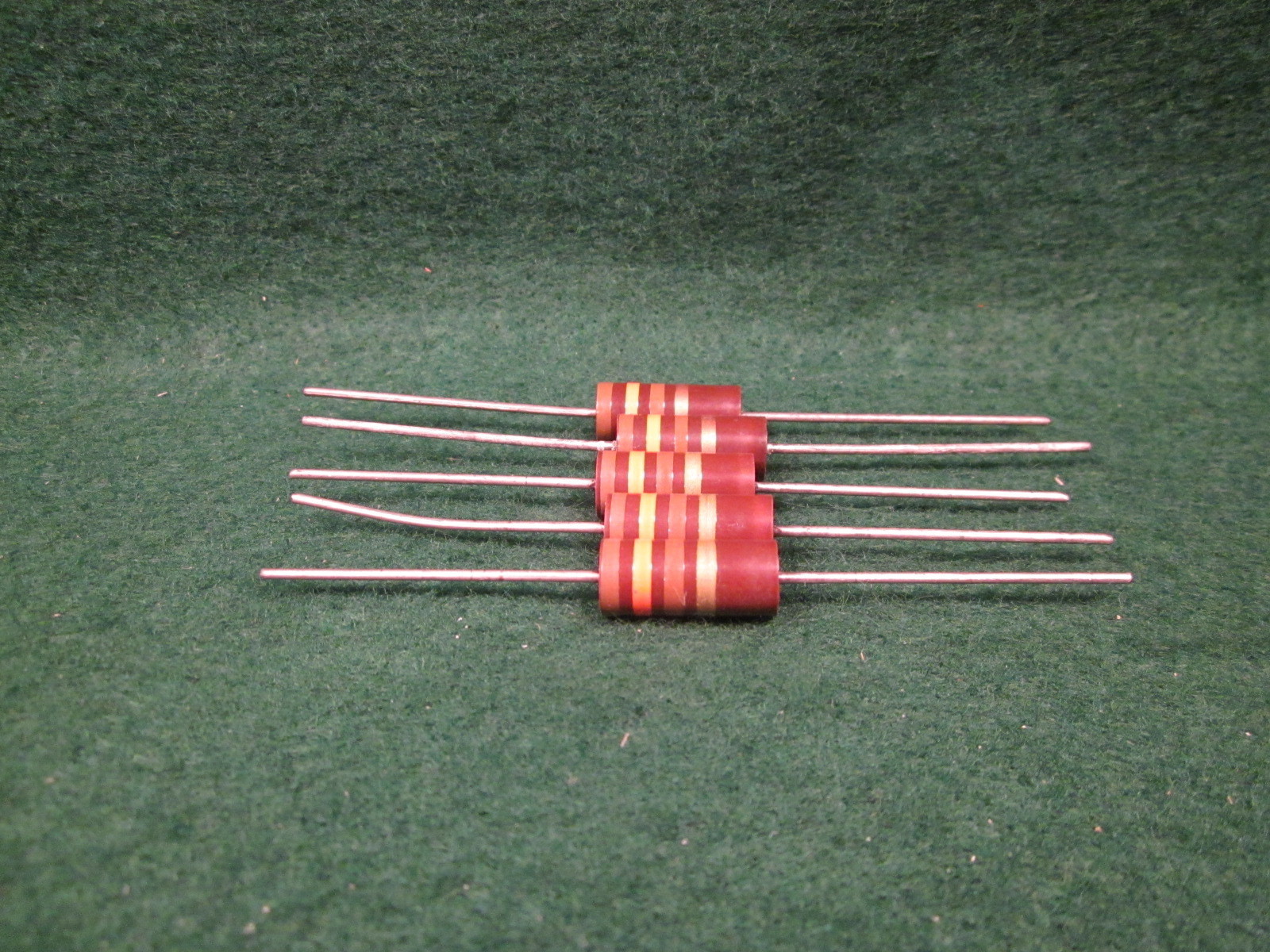 (1) 5 Pack Carbon Comp 130 OHM 2 Watt 5% Resistors NOS