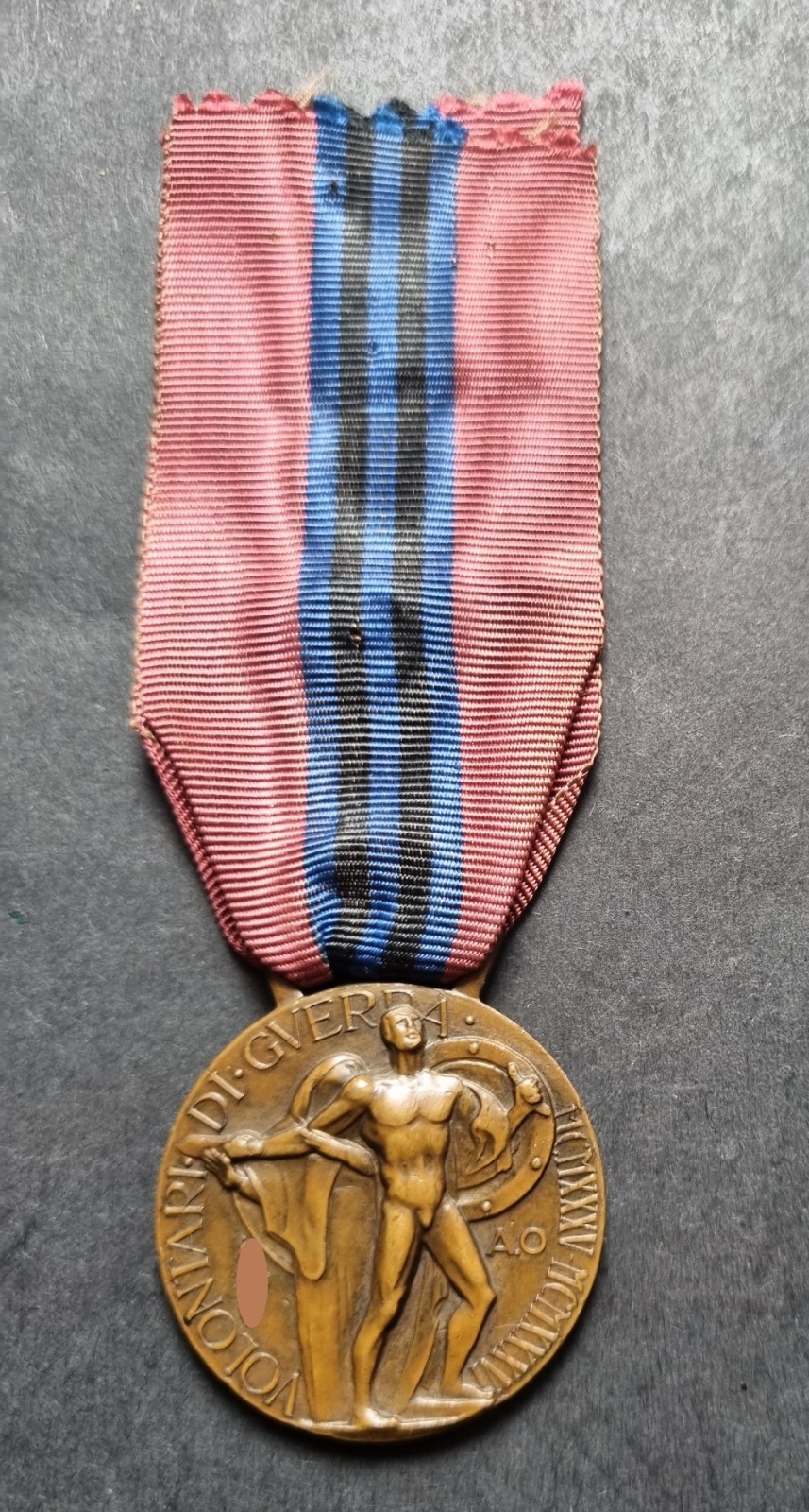 KINGDOM OF ITALY MERIT MEDAL x VOLUNTEERS EAST AFRICA A.O.I. TYPE "A"
