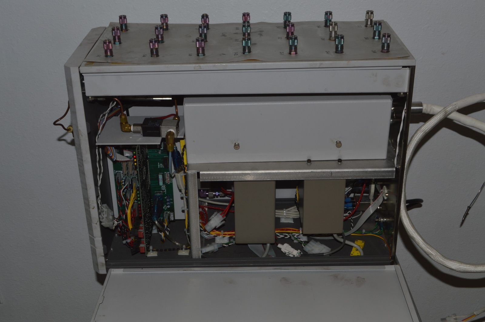 ENTECH Model 7032A 7032A-L AutoSampler Auto Sampler(HTY16)