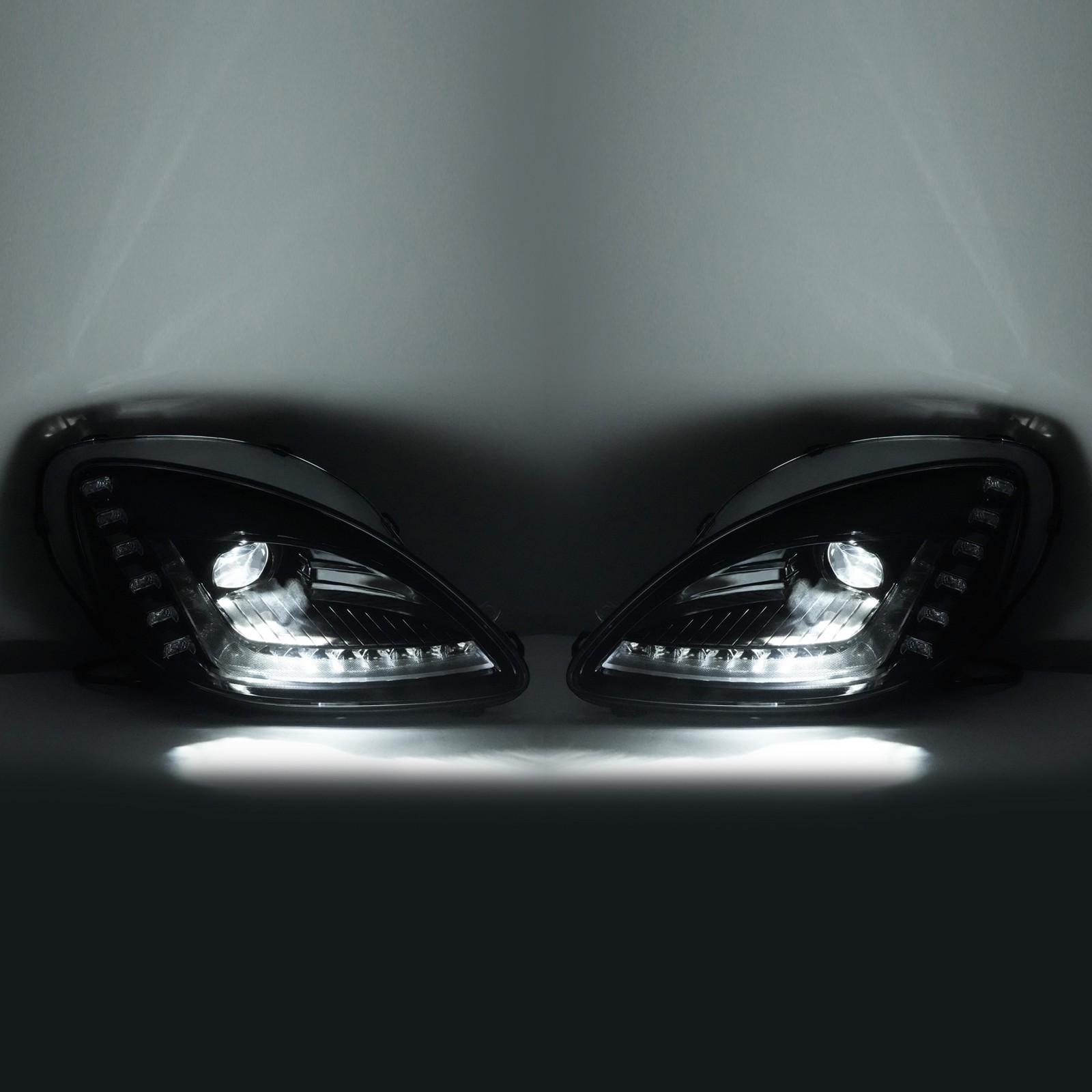 Black/Chrome LED Sequential Projector Headlight For Chevy Corvette C6 2005-2013