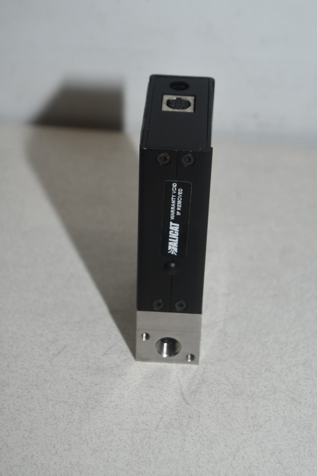 ^ Alicat M-5SLPM-D/5M Gas: N2 Flow Controller #X8346
