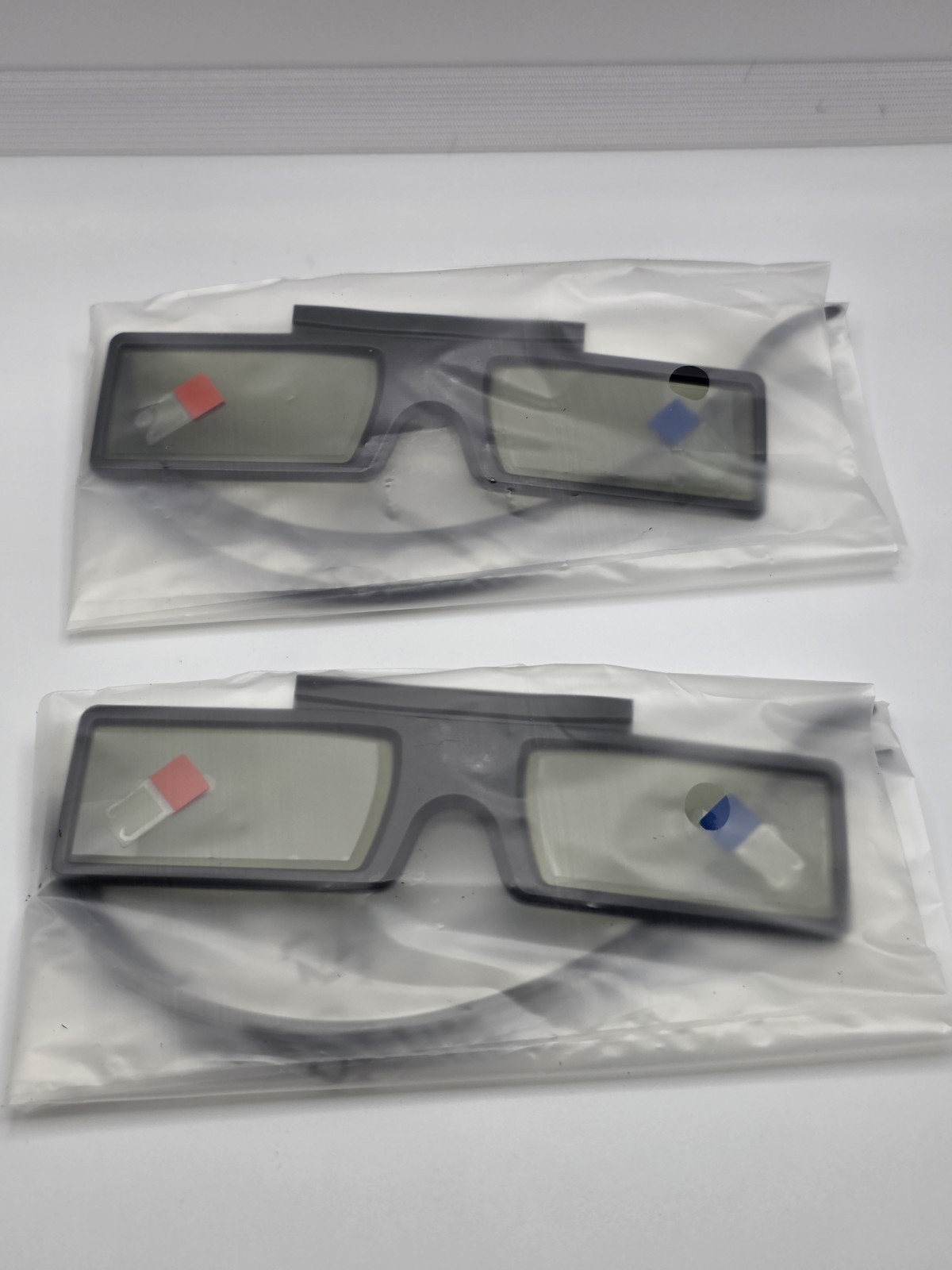 Samsung 3D Active Glasses SSG-4100GB 2 Pairs - Open Box Unused