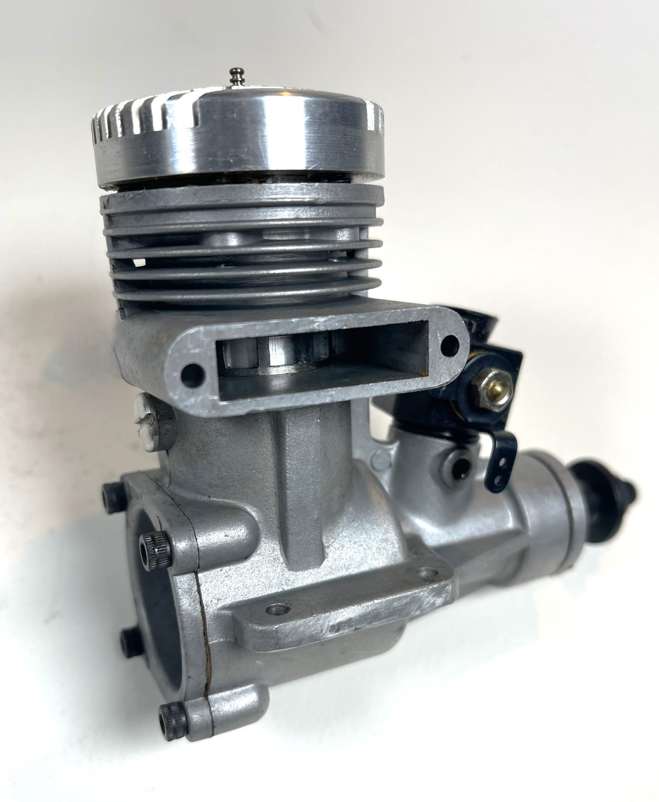 K&B 61 R/C ABC Engine w/ PERRY Carburetor And Muffler