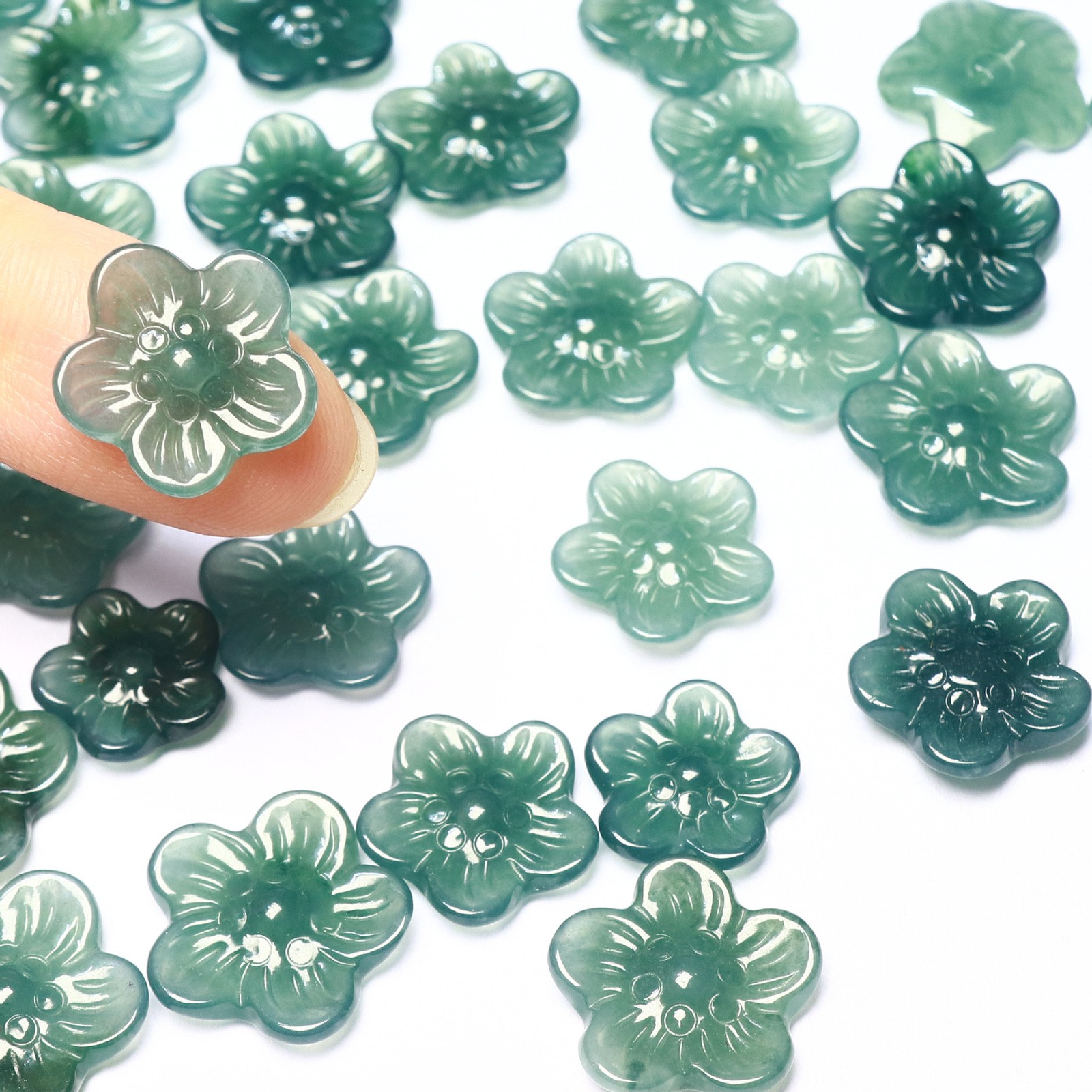 Natural Jade Accessory Three-Dimensional Small Flower with Hole Pendant 5pcs