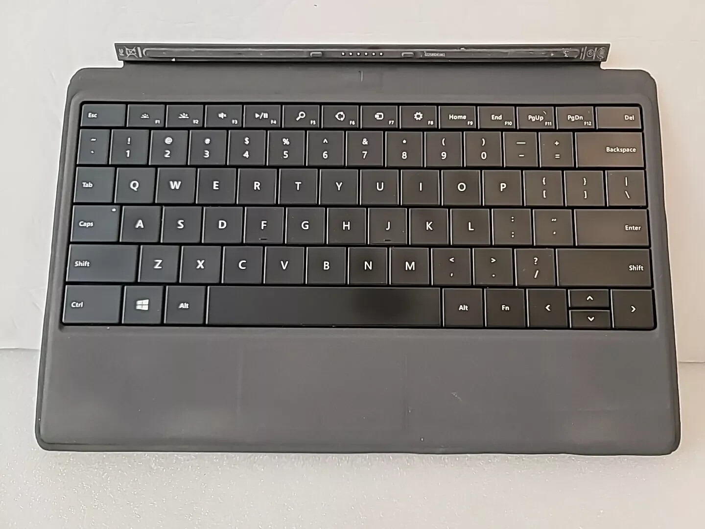 Genuine Microsoft Surface RT/2 /Pro 1/Pro 2 Type Cover 2 Keyboard 1561 Black