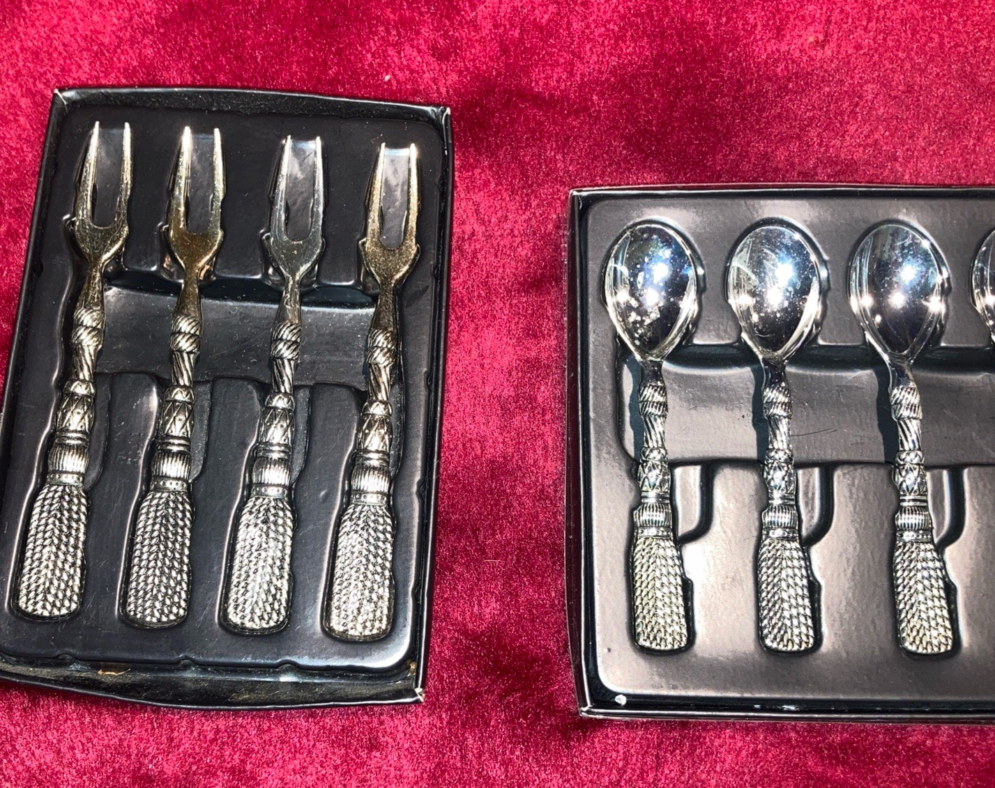 Supreme Zinc 4-Piece Tassel Demi Fork & Spoon Set