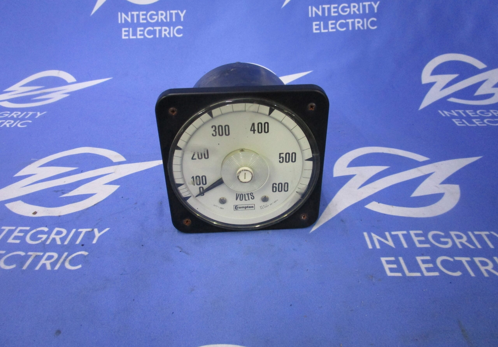 CROMPTON INSTRUMENTS AC VOLT METER 060075X/J-82077-08VA-PZSJ-C7 150V 1 Y WARRANT