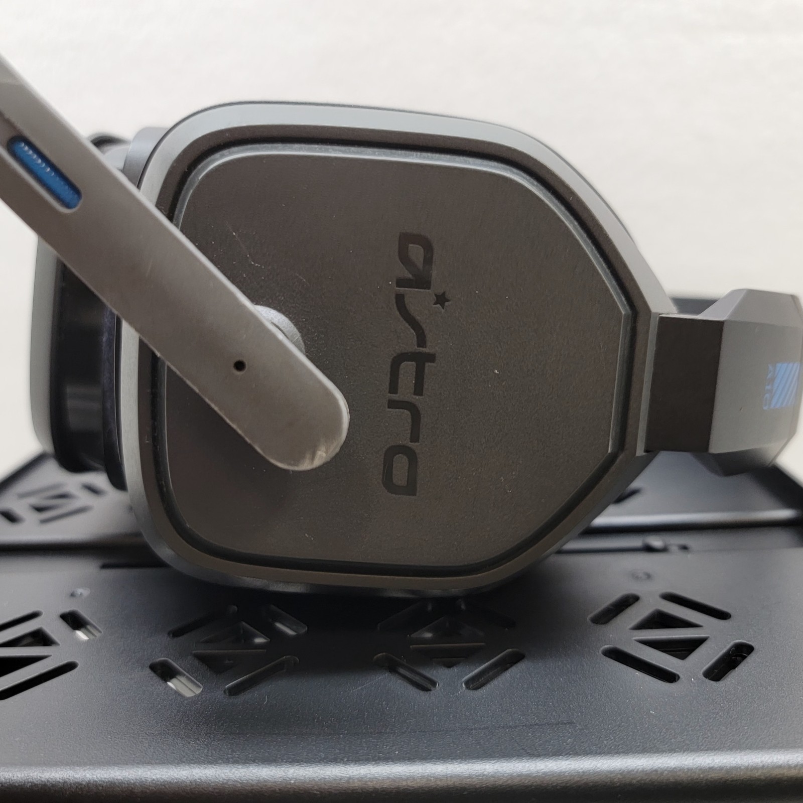 ASTRO Gaming A10 3.5mm Wired Headset for Xbox Series X|S, Xbox One - Black/Blue