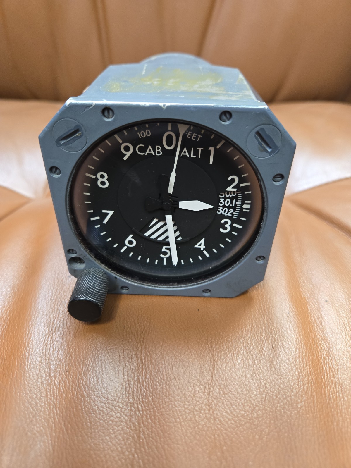 United Instruments, Inc. Altimeter Indicator / Cabin