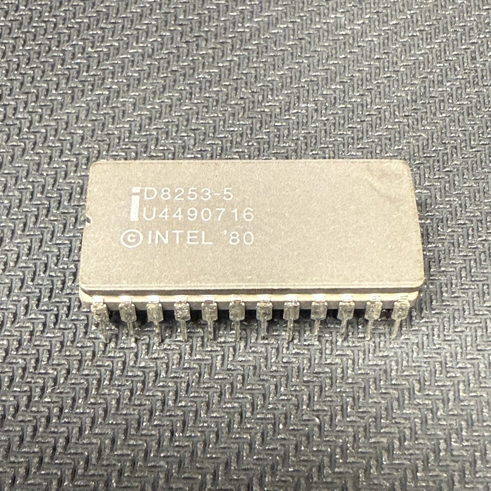 Intel D8253-5 Programmable Interval Timer 24 Pin Ceramic DIP NOS