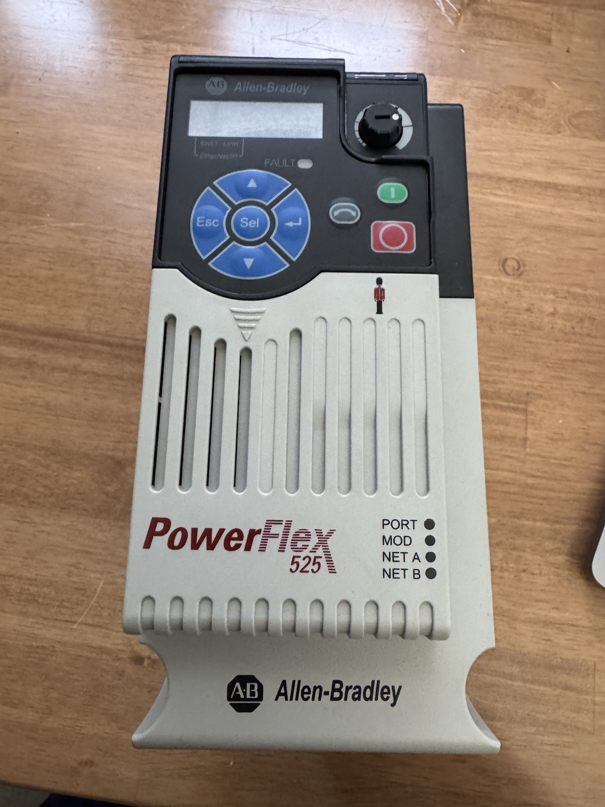 ALLEN BRADLEY 25B-V6P0N104 Power Flex 525 VFD 1.5HP