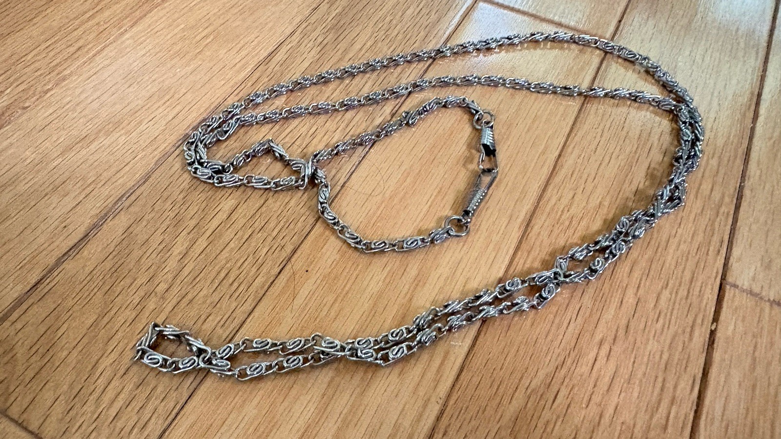 Silver Tone purse Chain Decorative Links Metal 24in Fashion Style