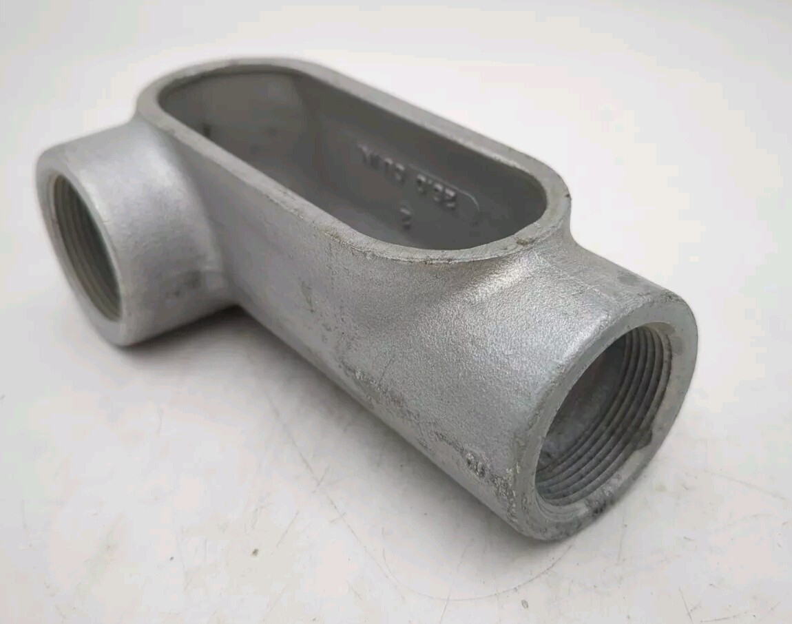Eaton Crouse-Hinds LR57/ LR 57 1-1/2" hub size New