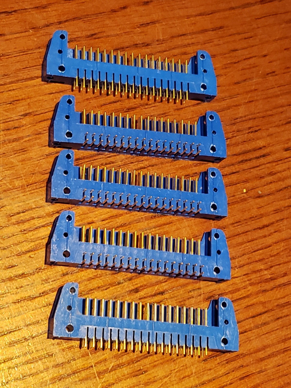 Five Alpha/ CW Gold-Prong Connectors for Heathkit