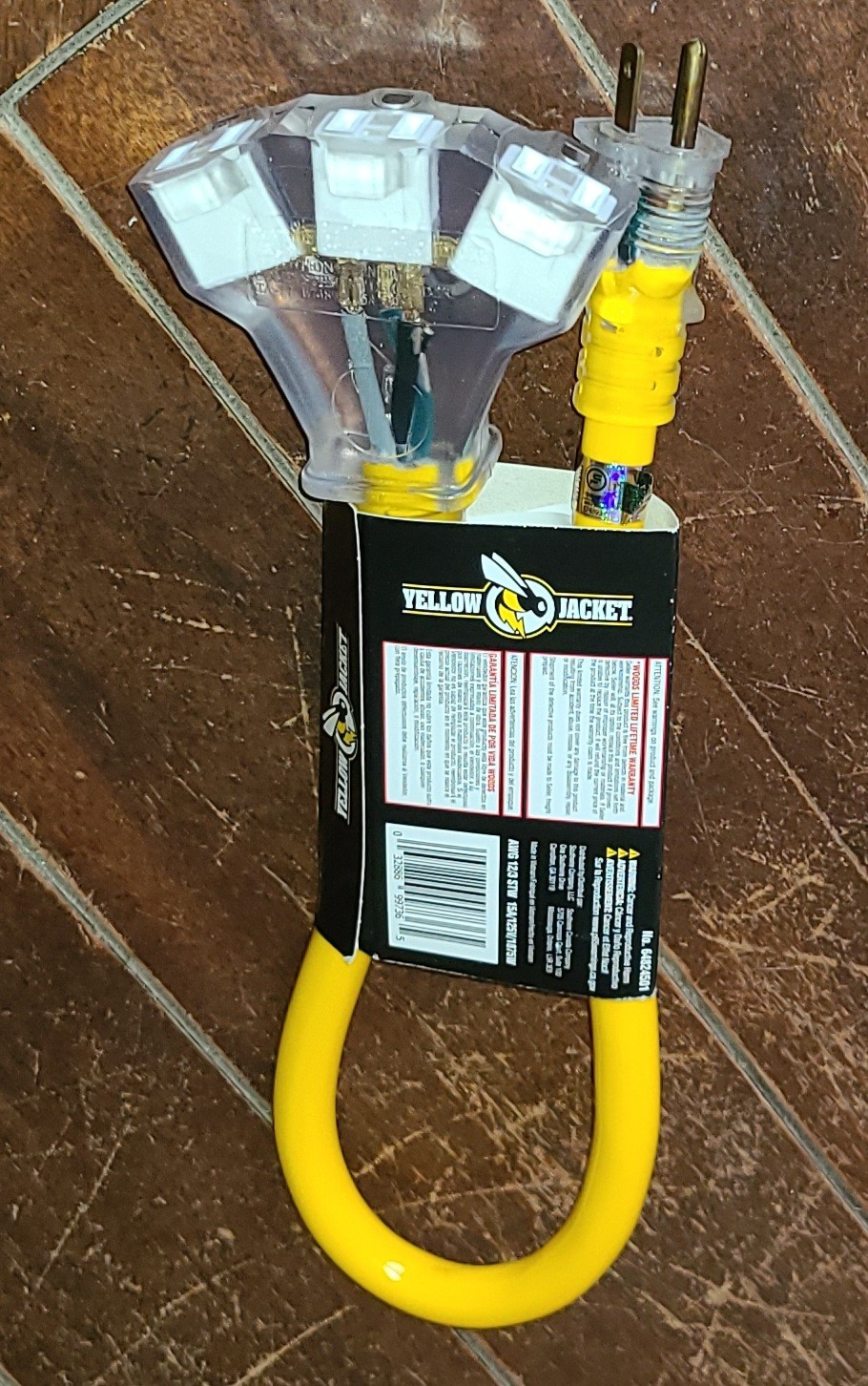YELLOW JACKET 2' Lighted Powerblock w/3 Outlets #64824501