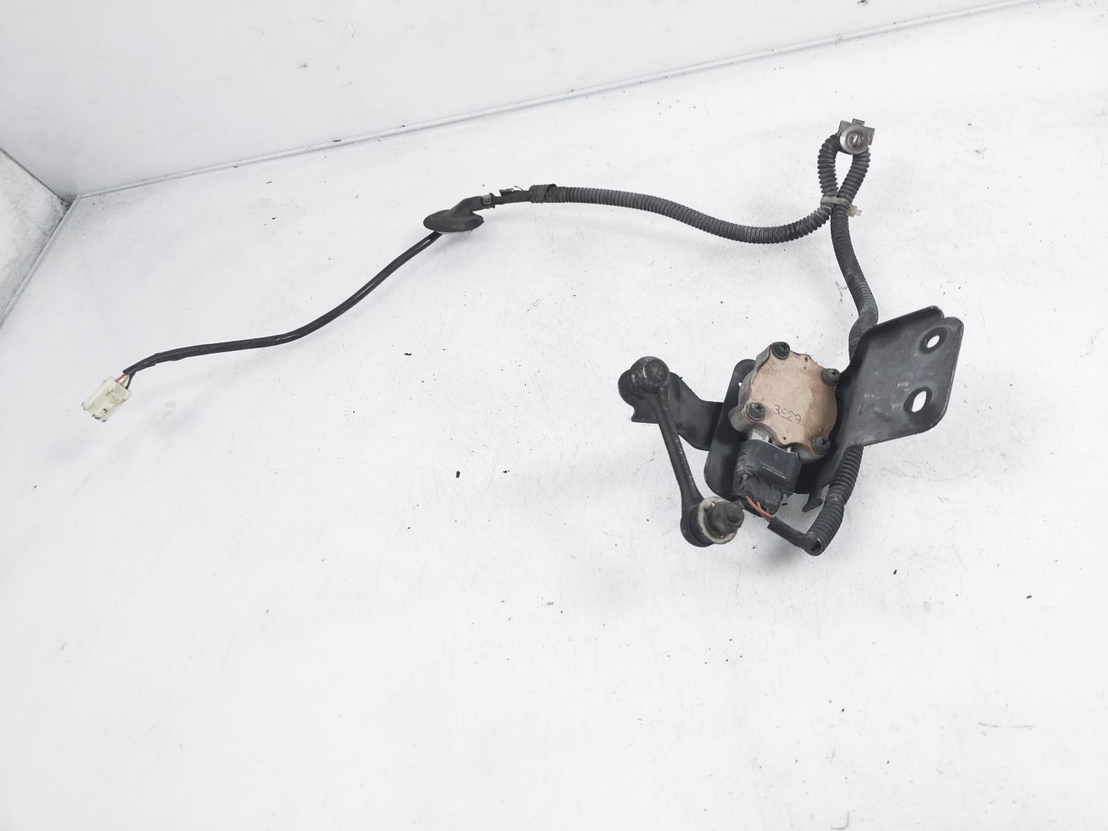 Mazda Rx-8 2004-2008 Rear Driver Headlamp Auto Level Sensor
