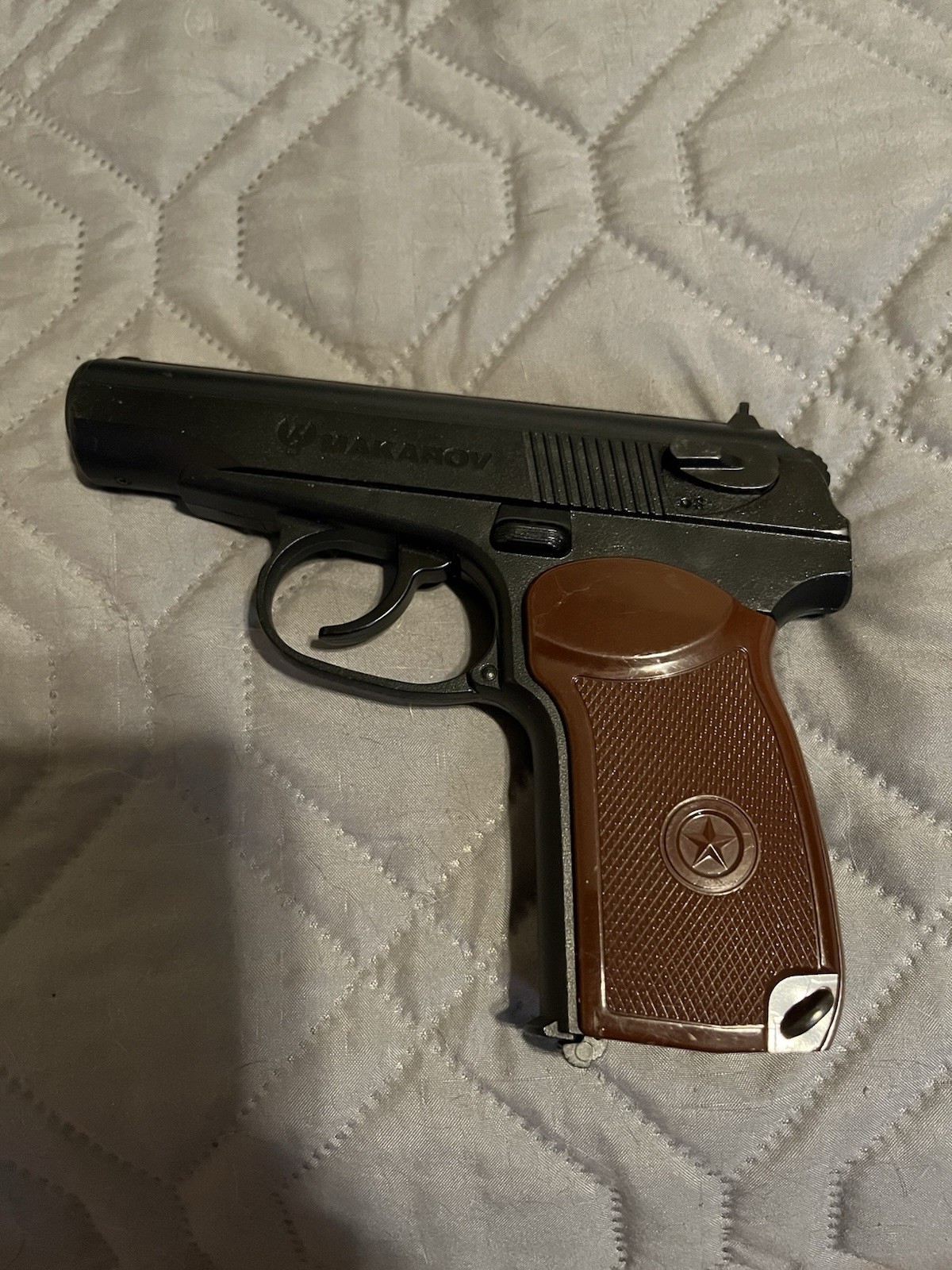 Refurbished Legends Makarov 4.5mm CO2 BB Pistol Airgun Non Blow-back