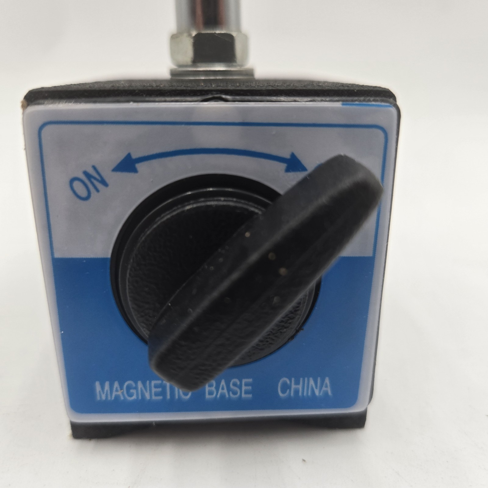 Multi-Positional Magnetic Base w/Fine Adjustment Flexible Joints Reach Out 12"