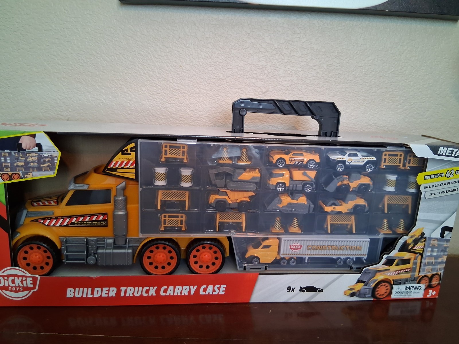 DICKIE TOYS TRUCK CARRY CASE HOLDS 42 CARS 9 DIE-CAST CARS 18 accessories rare
