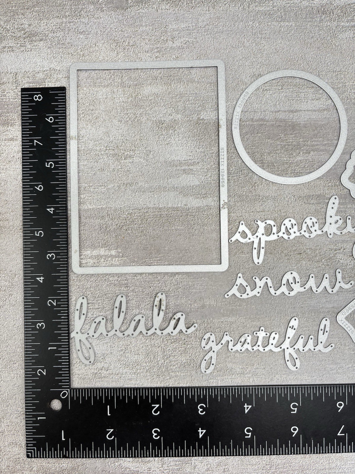 Stampin' Up! Seasonal Frames Sizzix Thinlits Dies 139658 - Set of 8