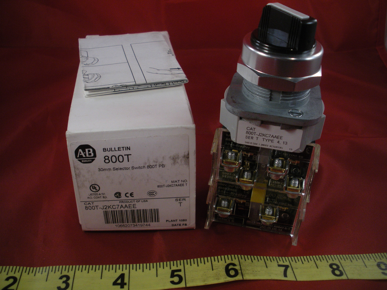 Allen Bradley 800T-J2KC7AAEE Ser T Selector Switch 3 Position Maintained 30mm