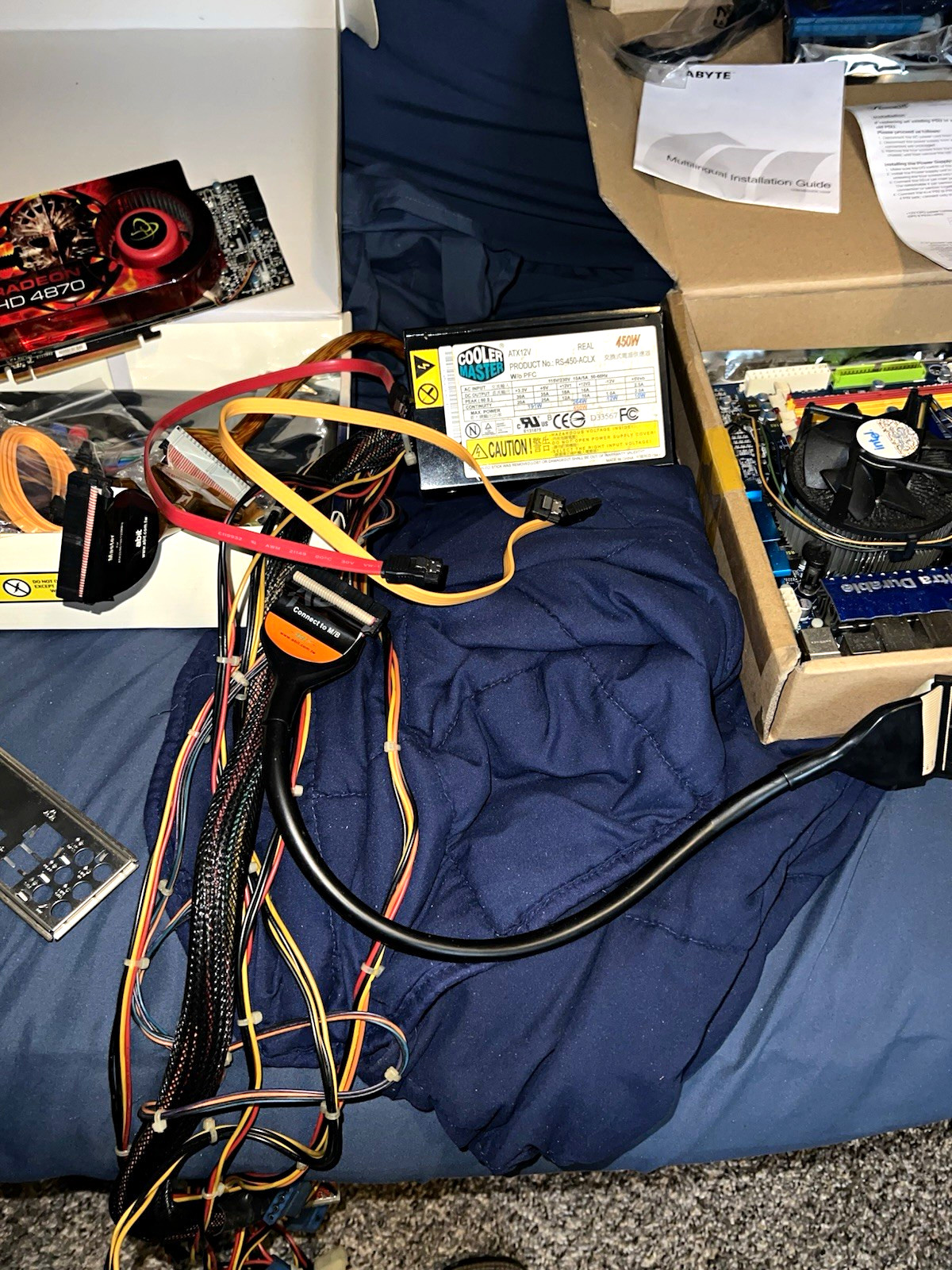 Gigabyte Z370 AORUS Gaming 3 Lot + ATI Radeon HD 4870 + Cooler Master 450W