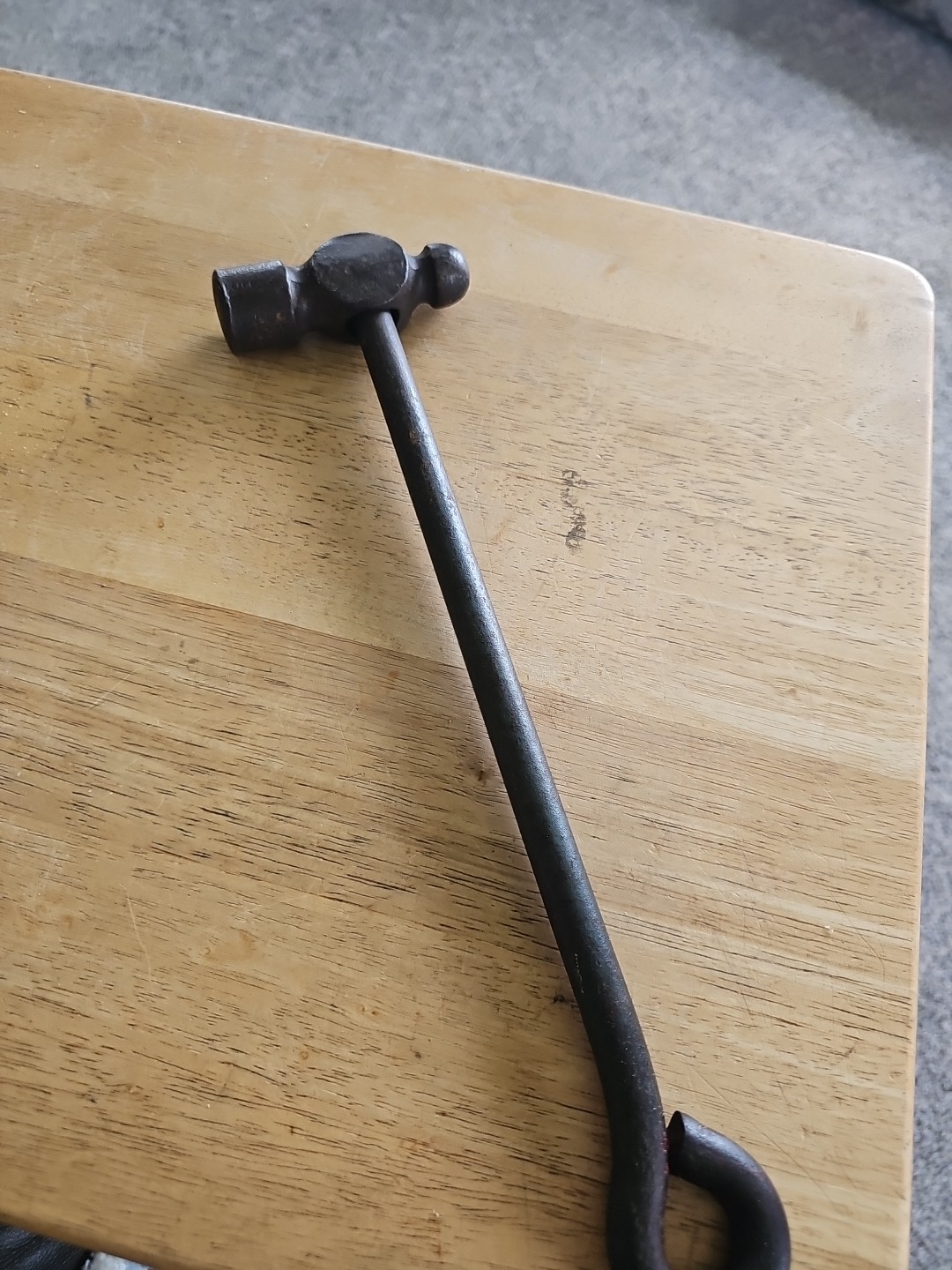 Primitive 1 Lb 6.1oz. Ball Peen Hammer With Metal Handle. 12.75" Long.