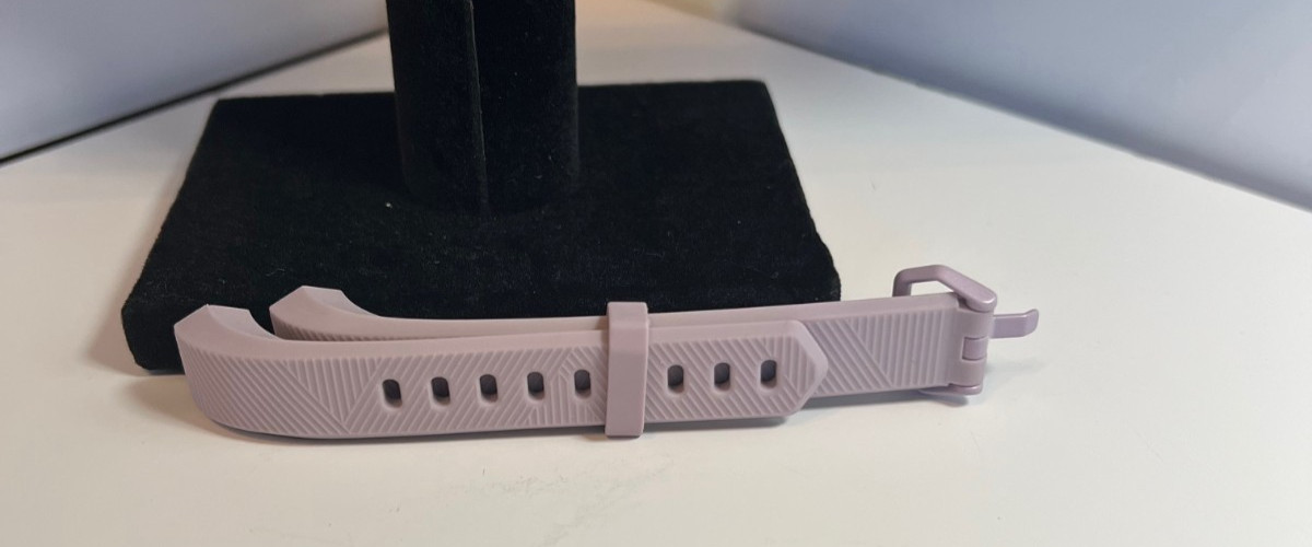 10 Fitbit Wristbands - Alta and Alta HR - Size Small (no tracker - see note ¹ )