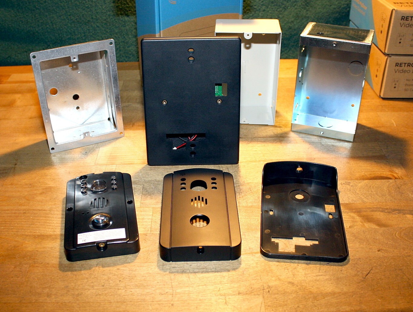 Intrasonic™ Retro MyDoor™ Video Doorbell (Black) & Adapter Plate (Black)