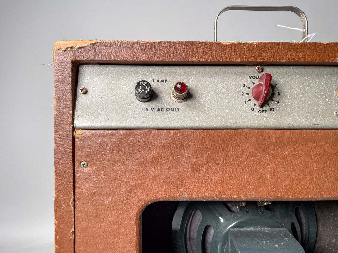 Vintage 1960s Rickenbacker M-8 E Guitar Combo Amp