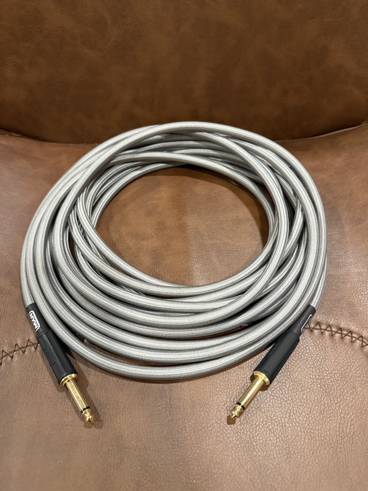 MXR DCIW24PRO 24ft Braided Guitar Cable- Grey- Used once. Straight to Straight