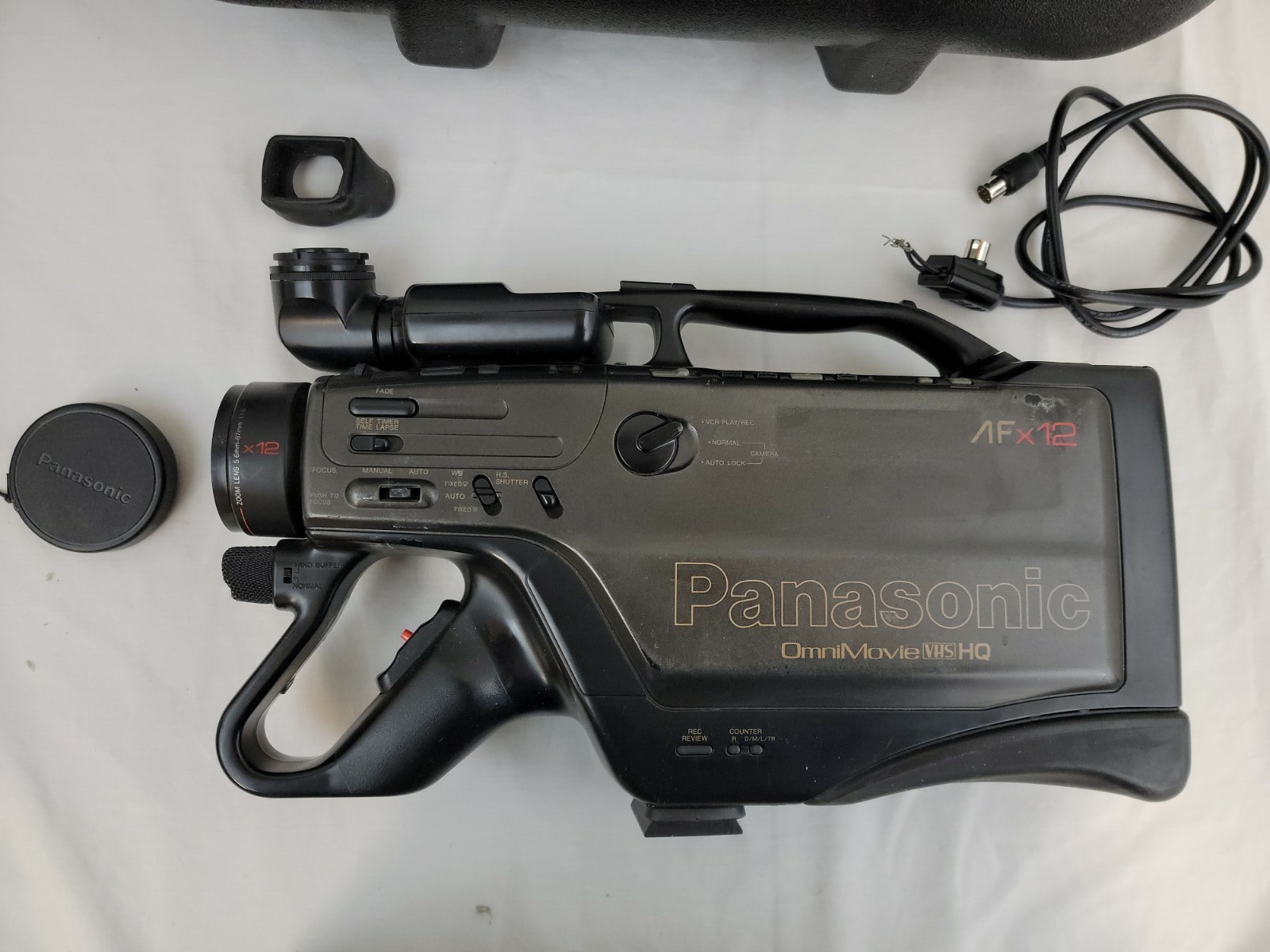 Panasonic OmniMovie VHS Video Camcorder AFx12 & CASE FOR PARTS AS-IS