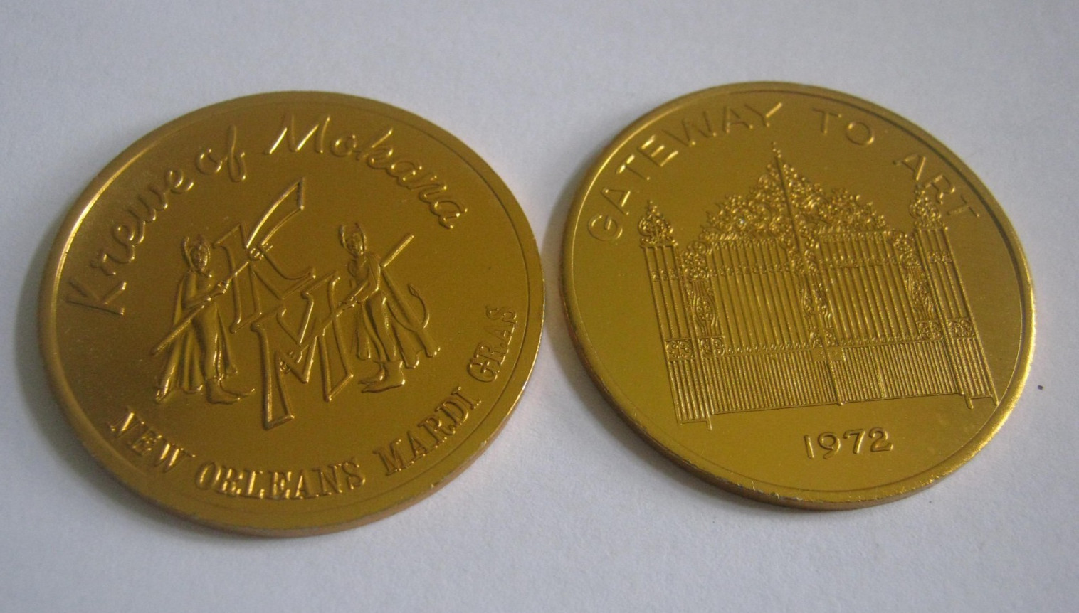 One 1972 NO Mardi Gras Doubloon, Krewe of MOKARA Gateway to Art Golden