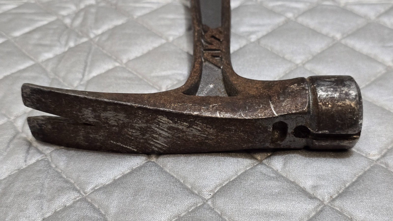 Stanley AVX Framing Hammer - 20 oz