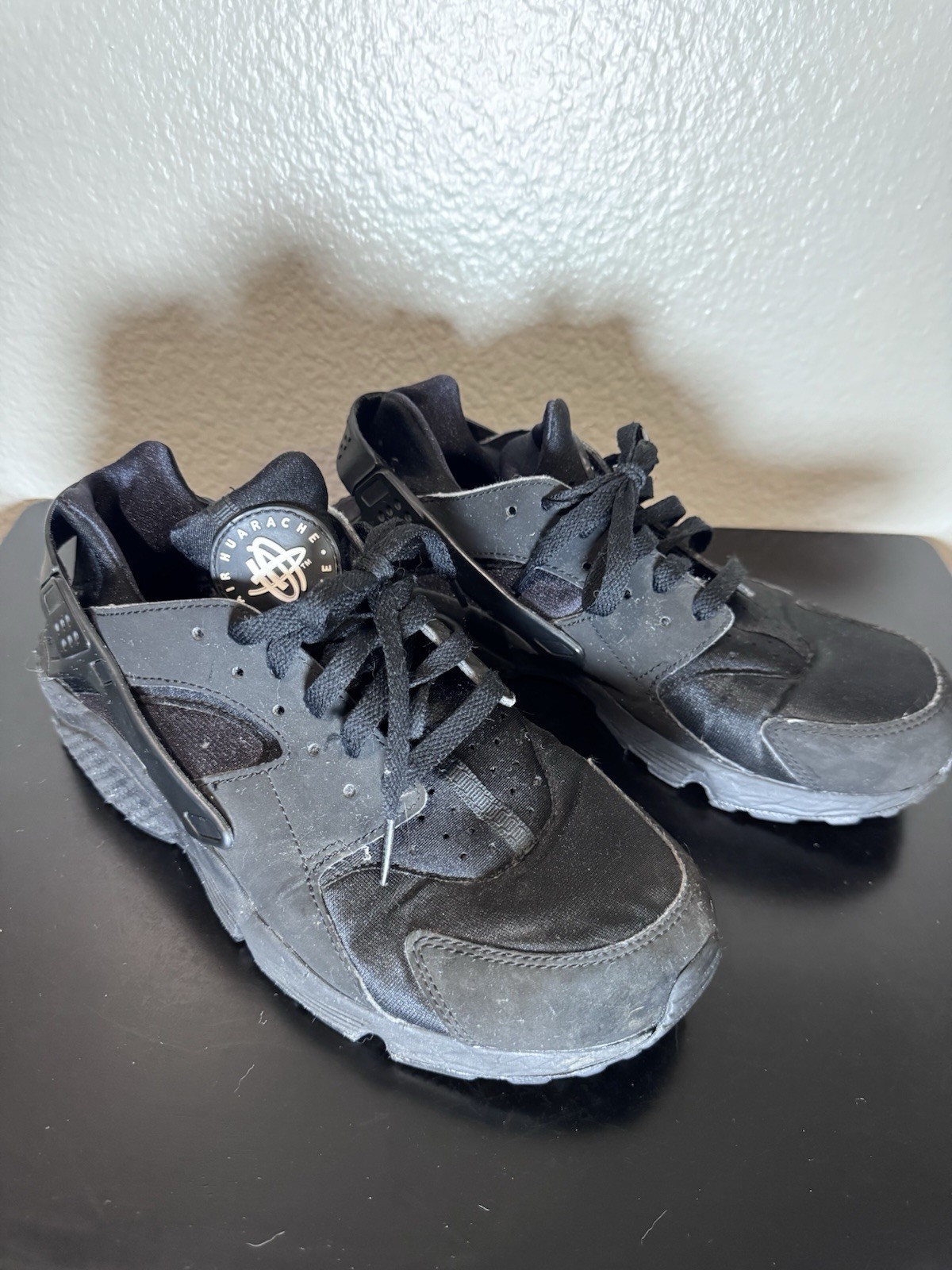 All Black Nike Huarache Shoes Size 9.5