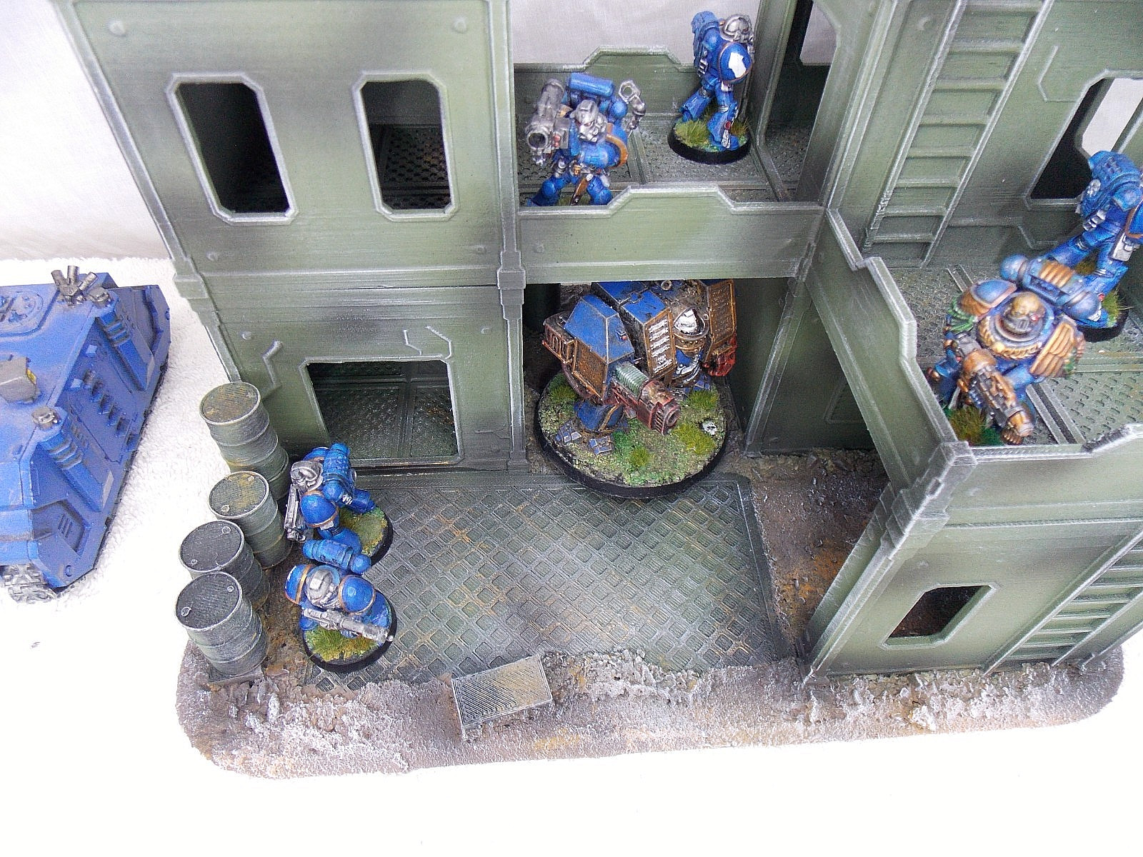 WARGAMING TERRAIN PAINTED BUILDING