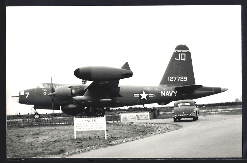 Photography Airplane Of The US-Navy Identification 127729