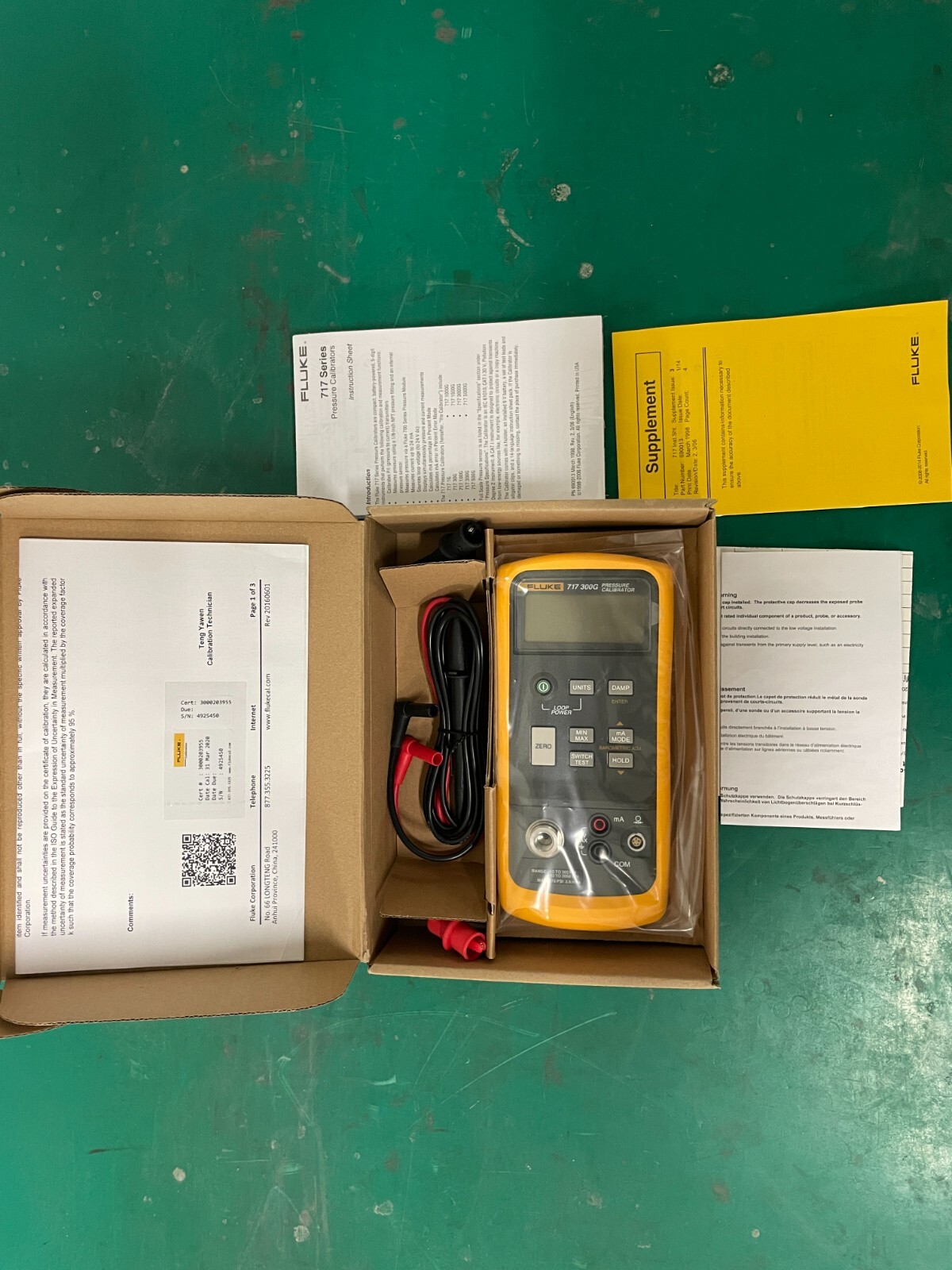 Fluke 718-300G Pressure Calibrator