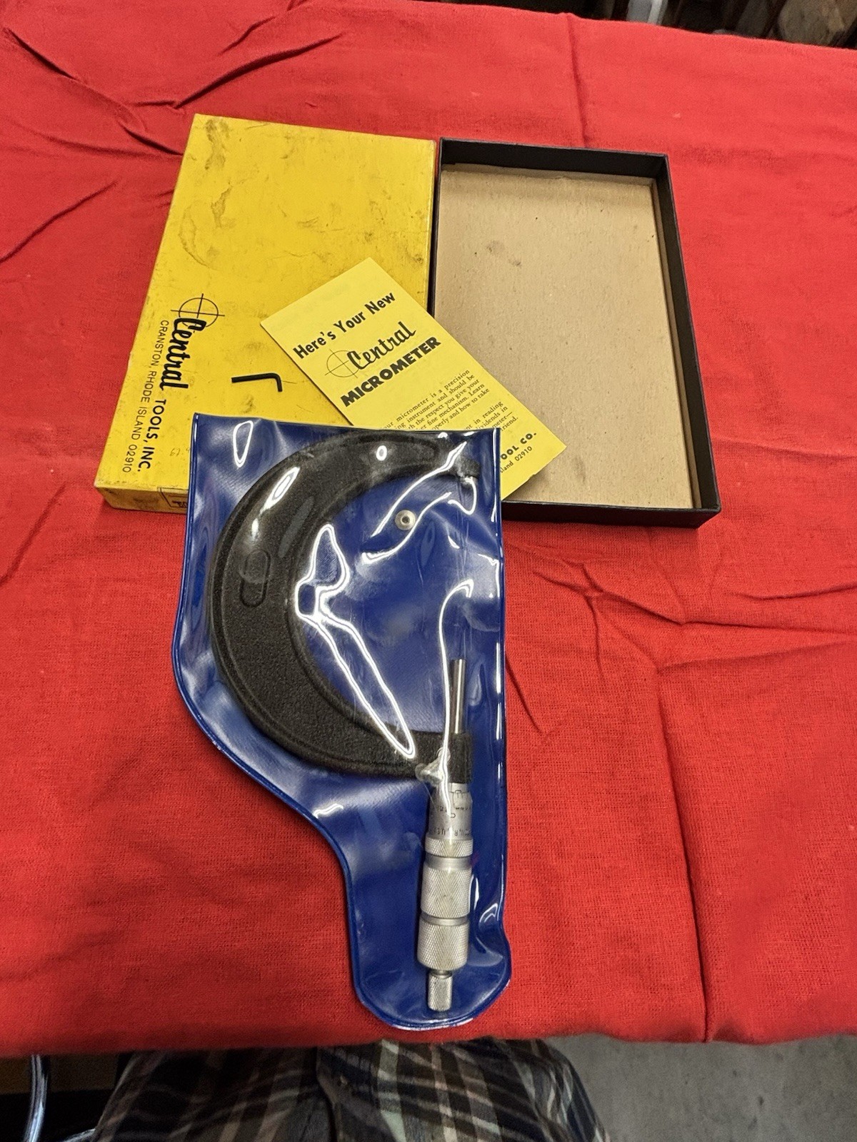 CENTRAL TOOLS MICROMETER #6071  3"-4" WITH BOX VINTAGE