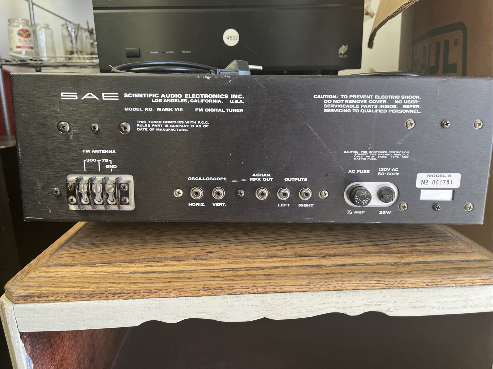 SAE 8000 FM Stereo Tuner Mark VIII