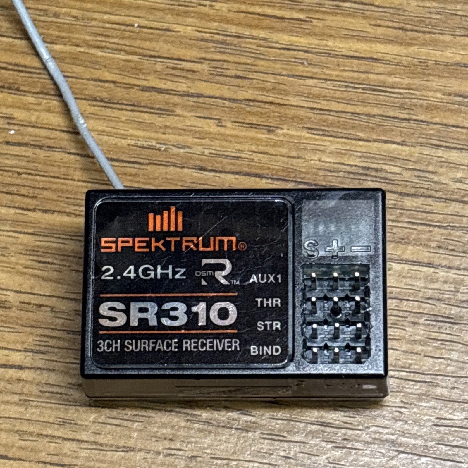 Spektrum SR310 DSM2 DSMR 2.4GHz 3-Channel SPMSR310 Receiver Futaba