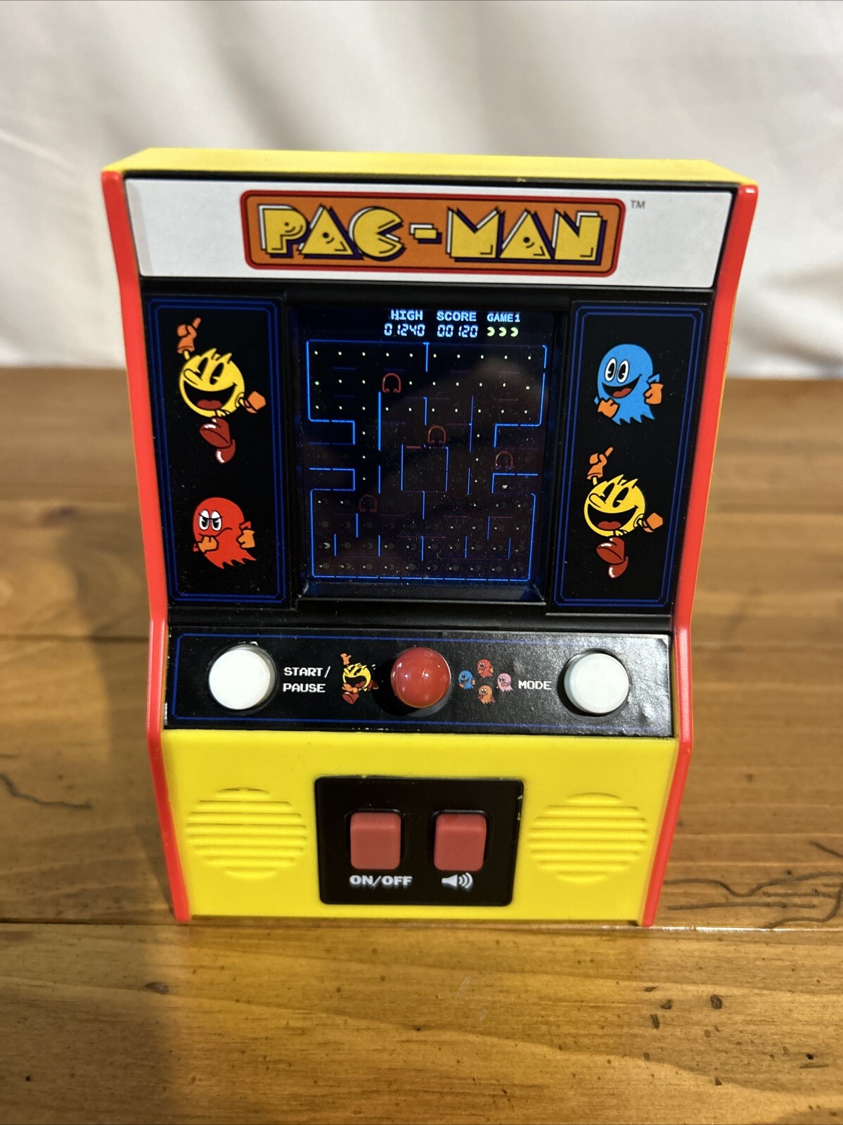 TESTED Mini Pac-man Handheld Arcade Classics Game Pacman Machine Bandai Namco